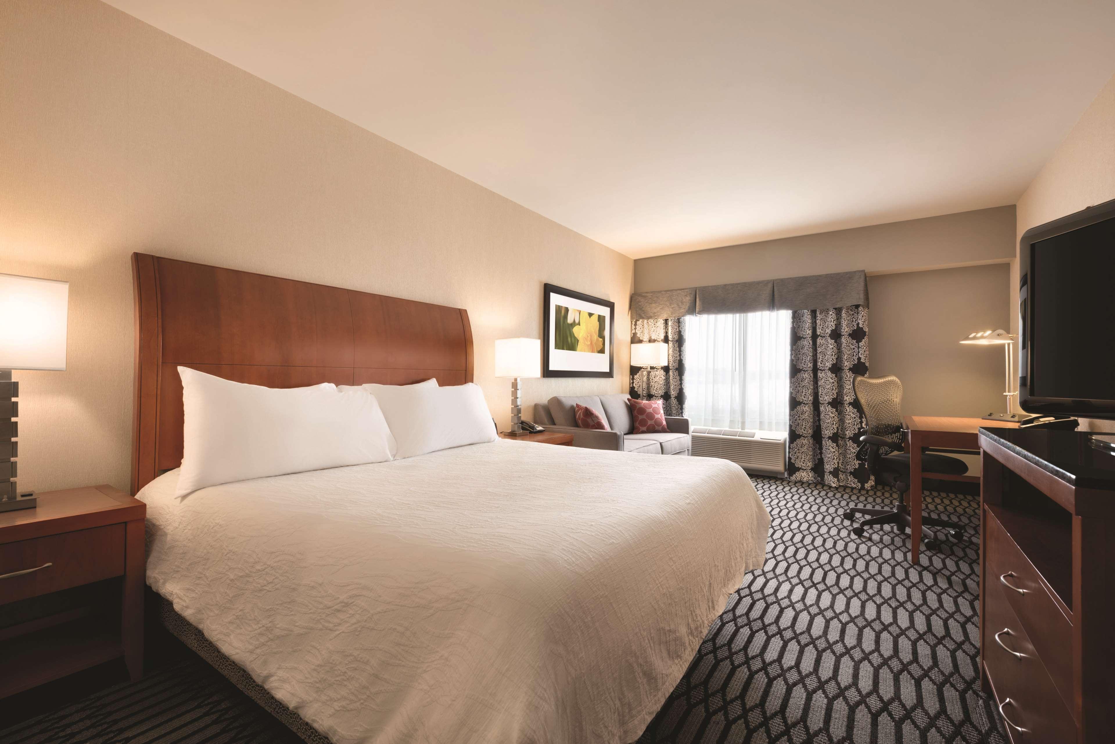 Hilton Garden Inn Akron-Canton Airport North Canton Bagian luar foto