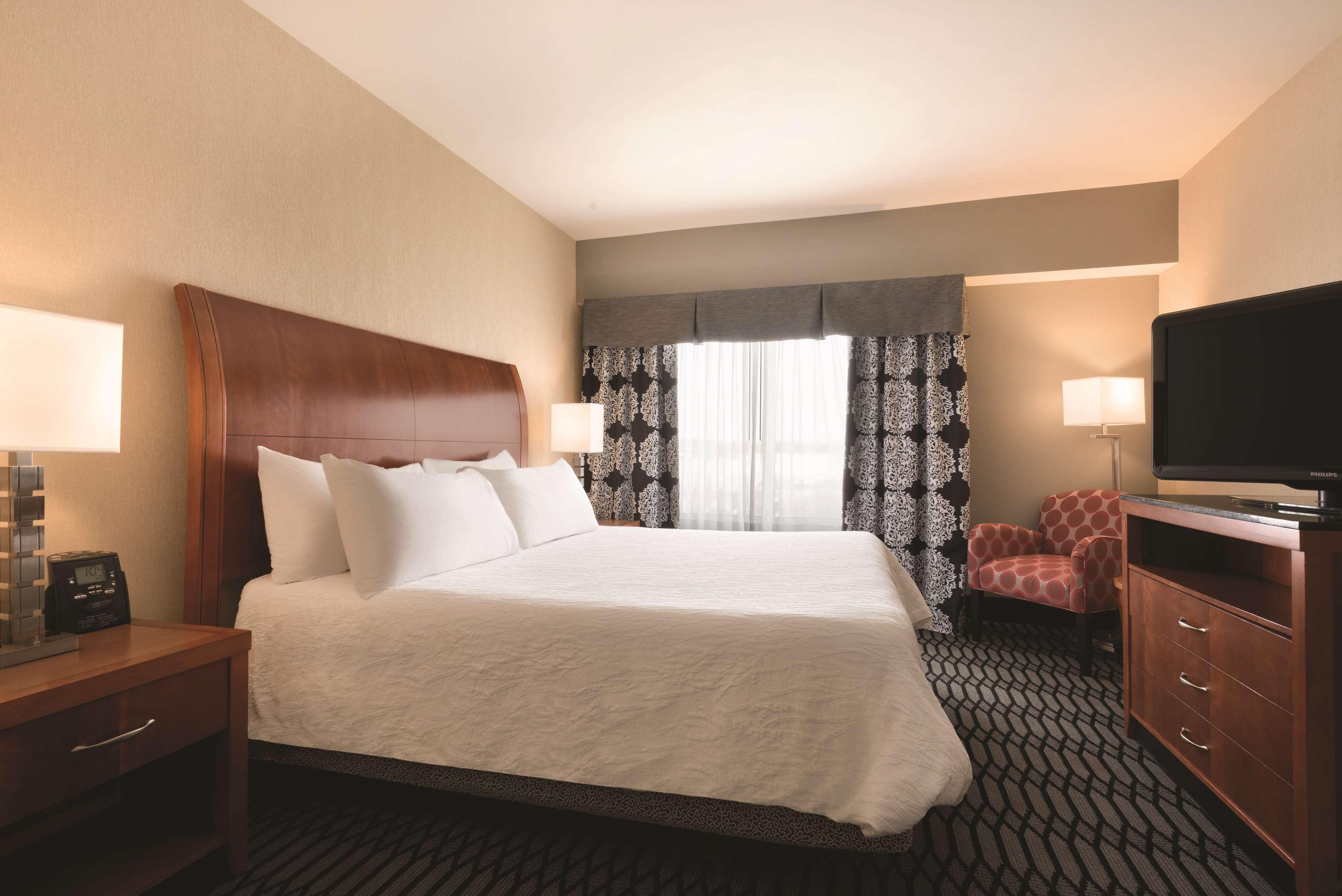 Hilton Garden Inn Akron-Canton Airport North Canton Bagian luar foto