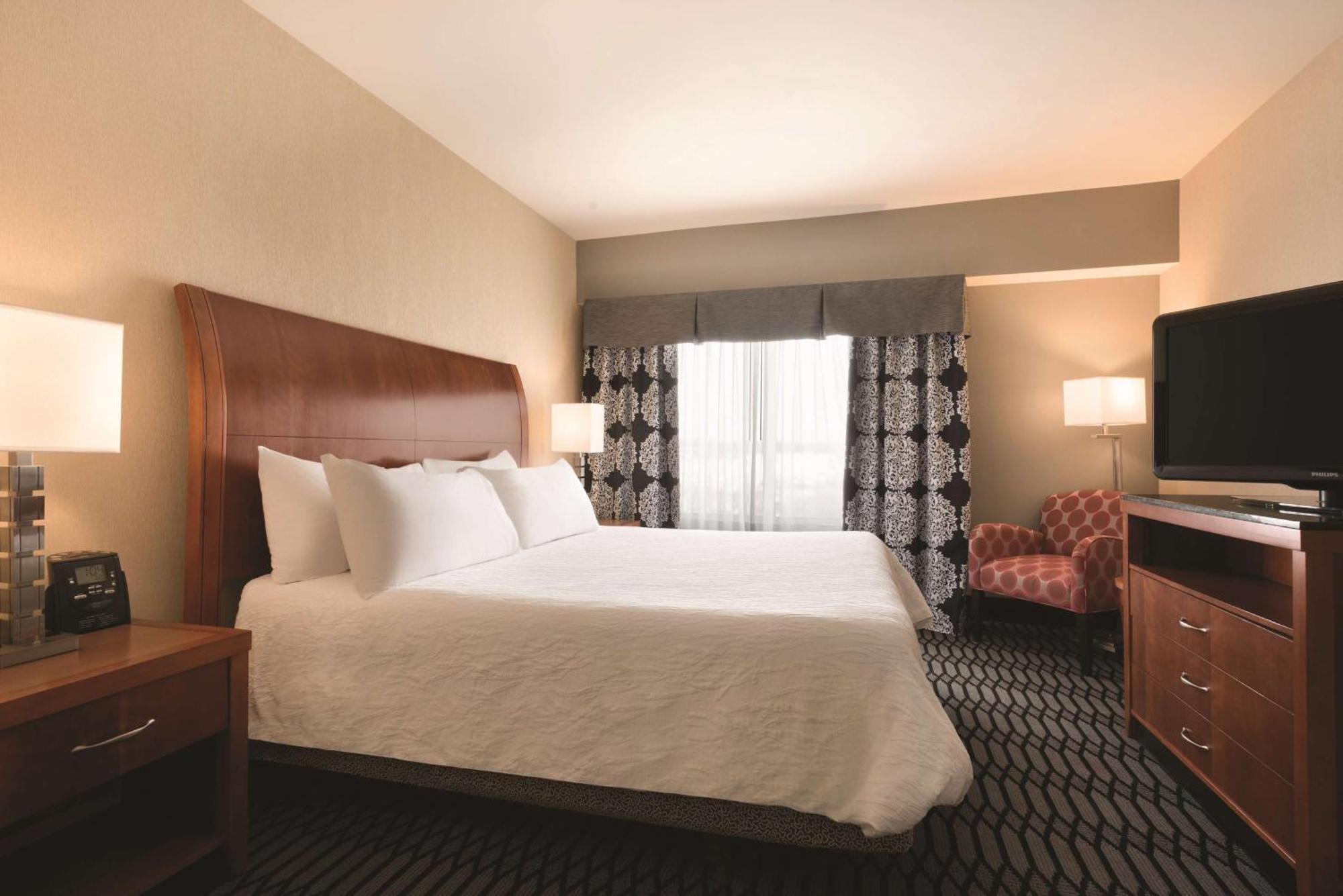 Hilton Garden Inn Akron-Canton Airport North Canton Bagian luar foto