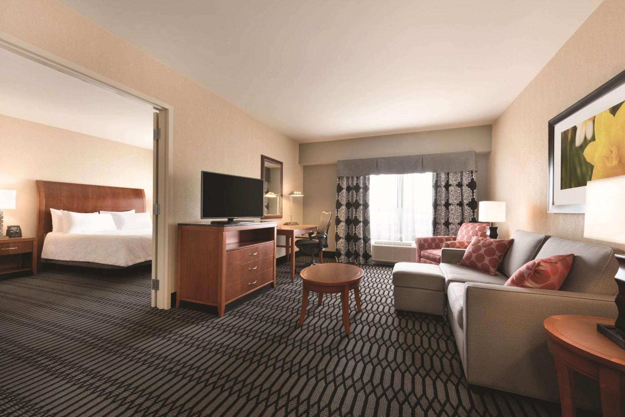 Hilton Garden Inn Akron-Canton Airport North Canton Bagian luar foto