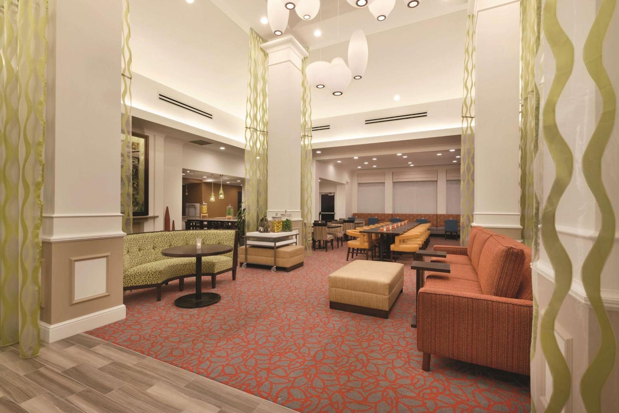 Hilton Garden Inn Akron-Canton Airport North Canton Bagian luar foto